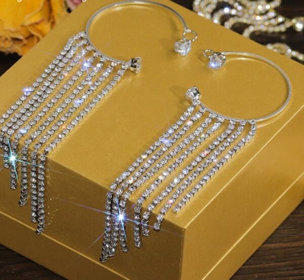 e0f4a9f7-ef91-4594-9037-01cf0102c776.jpg Fashionable And Simple Long Tassel Earrings – Lightweight Boho Elegance!