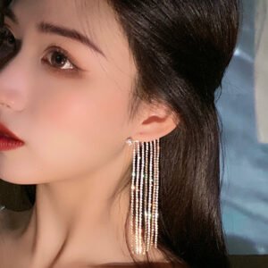 Fashionable And Simple Long Tassel Earrings – Lightweight Boho Elegance!